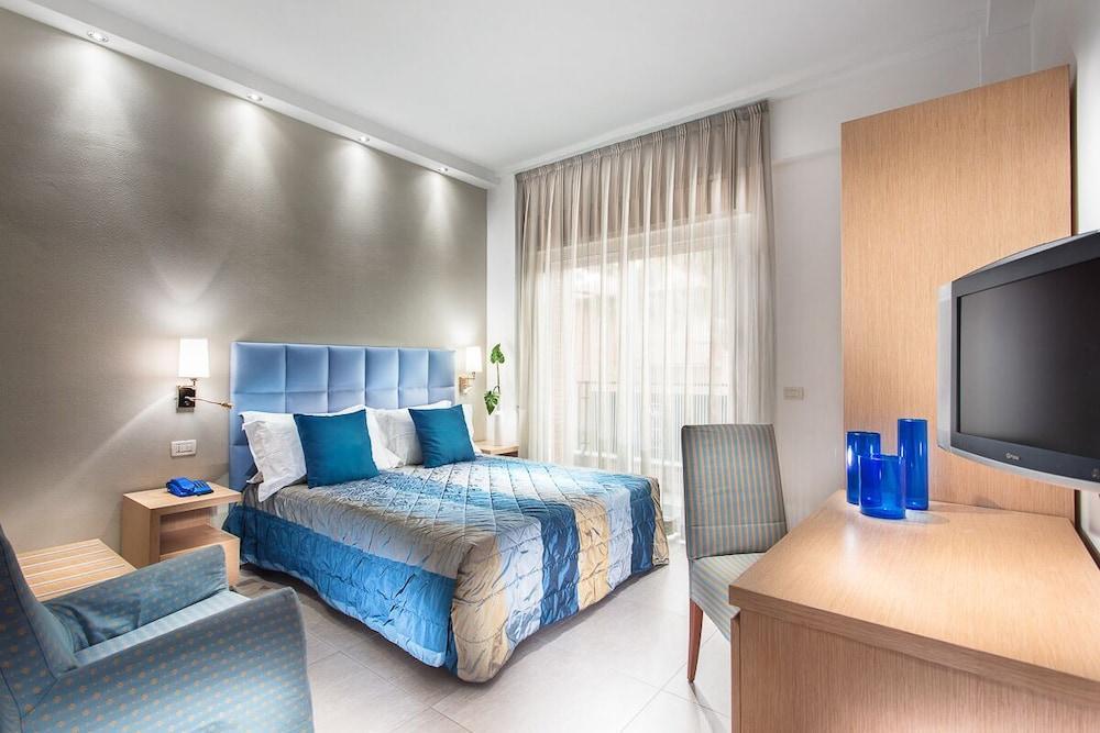 Hotel Imperiale 밀라노마리티마 외부 사진