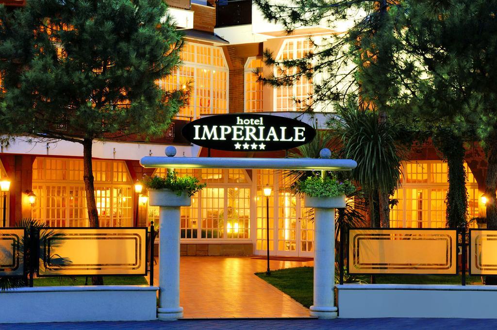 Hotel Imperiale 밀라노마리티마 외부 사진